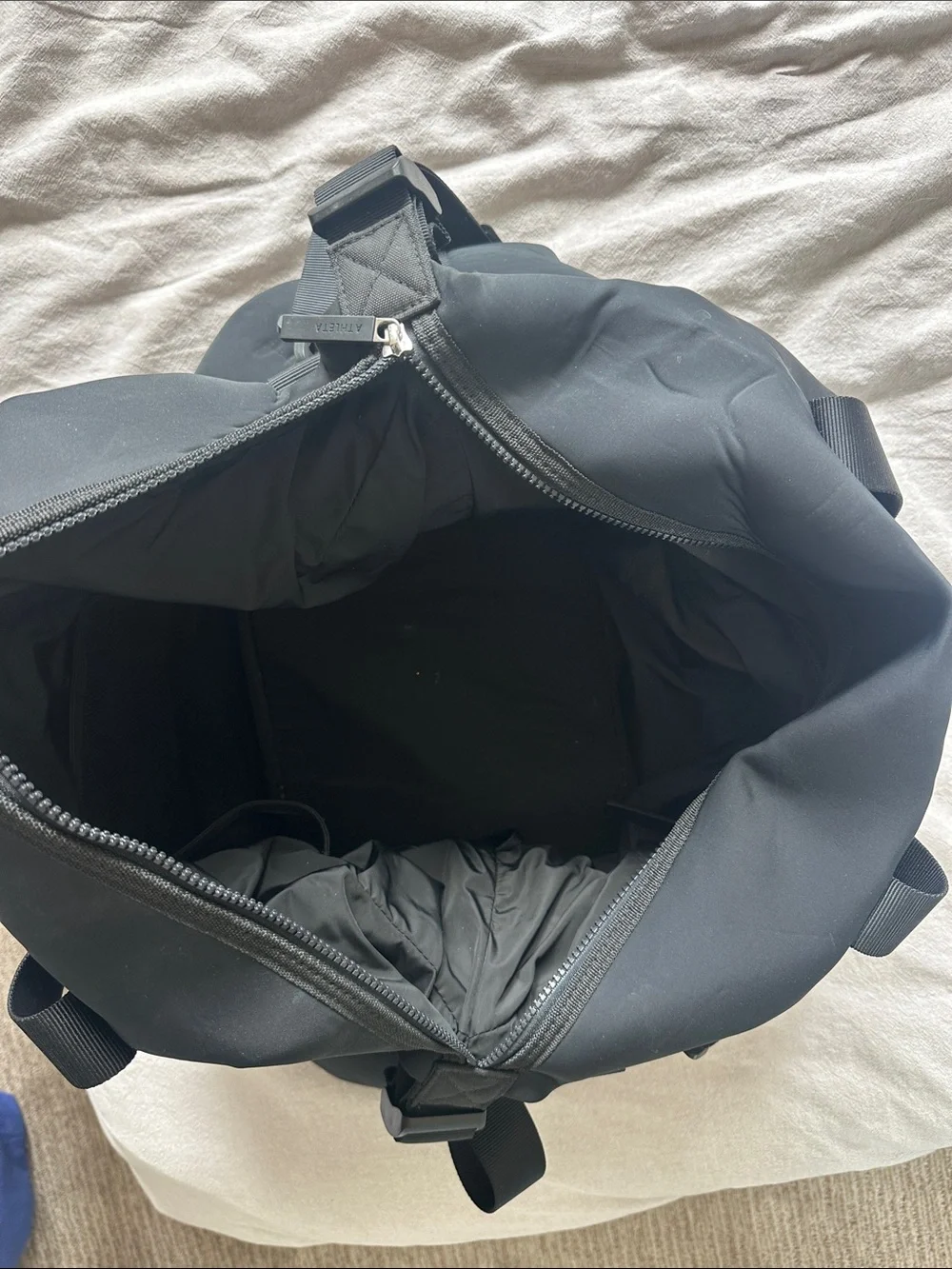 Athleta streamlined sling